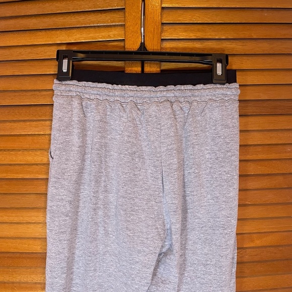 PINK Victoria’s Secret Grey Lounge Active Sweatpants Sz XS - Picture 6 of 7